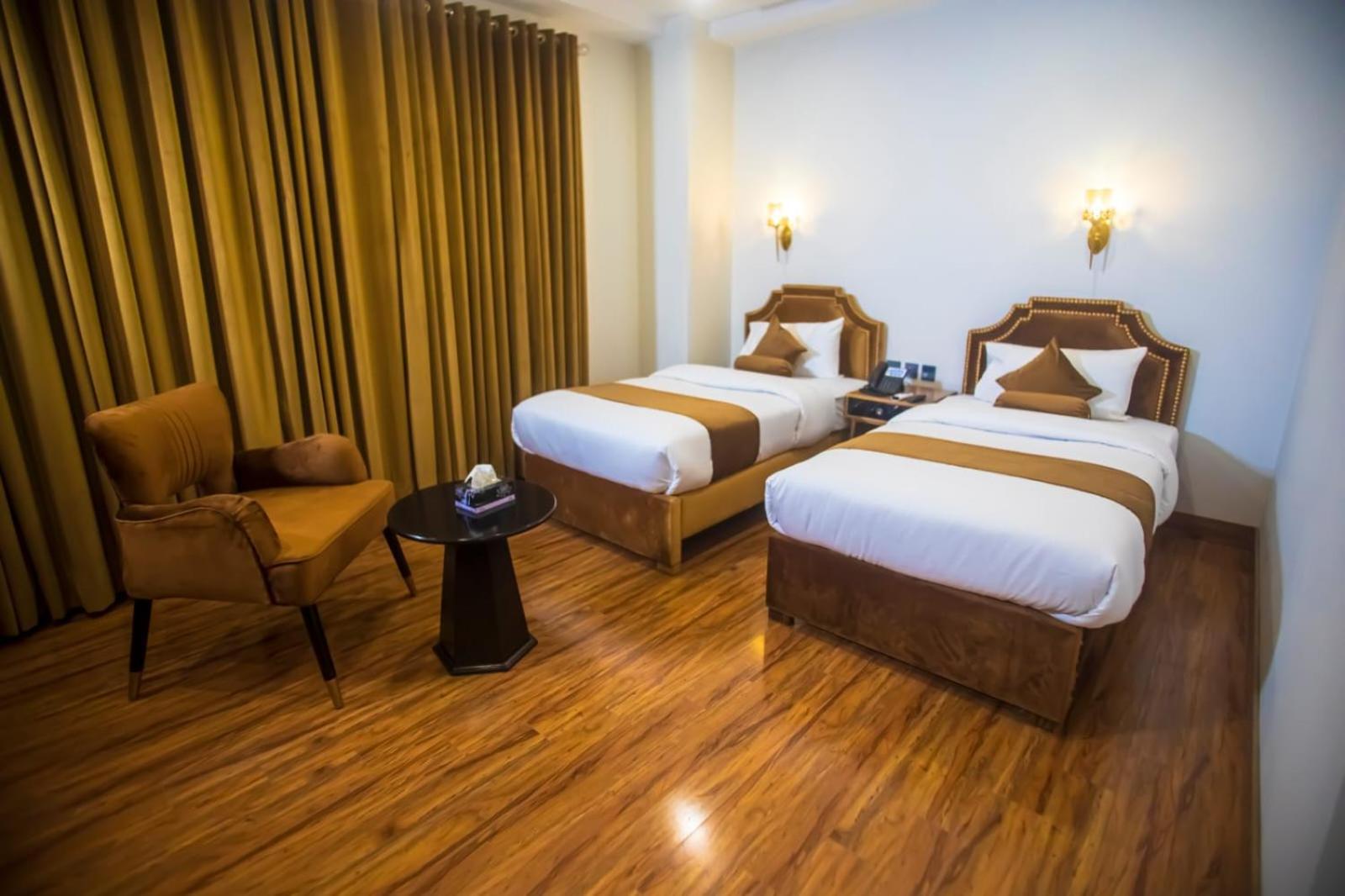 The Rich Hotel & Apartments Лахор Экстерьер фото