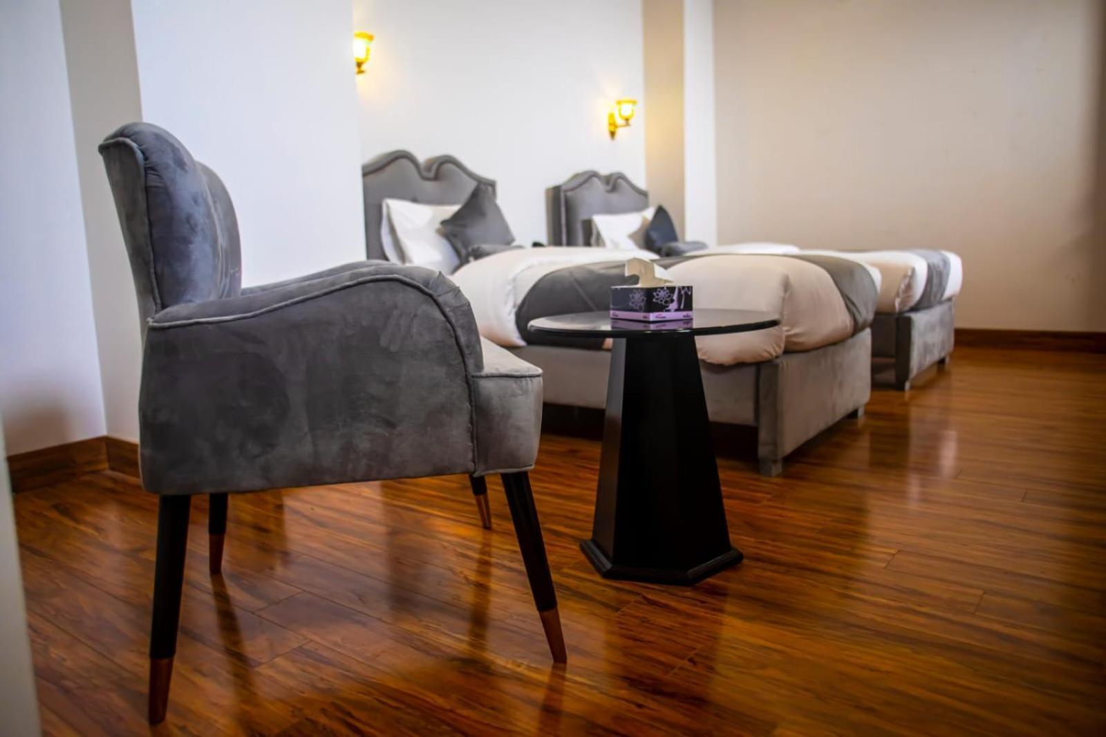 The Rich Hotel & Apartments Лахор Экстерьер фото